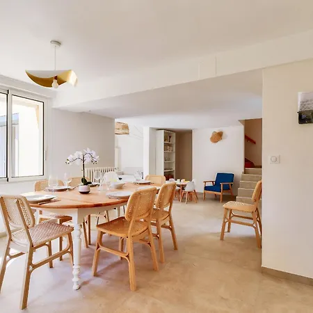 Maison Pour 6 Adultes,2enfants Avec Jardin レ・サ​​ーブル・ドロンヌ