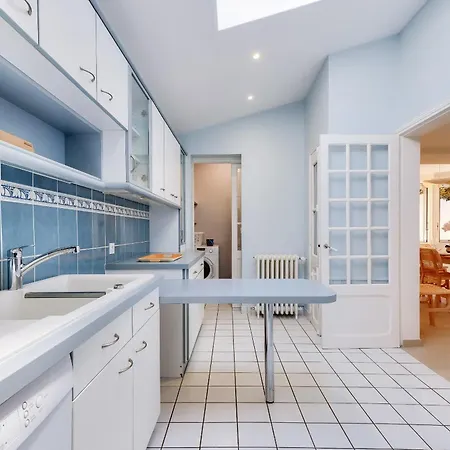 Maison Pour 6 Adultes,2enfants Avec Jardin 別荘 レ・サ​​ーブル・ドロンヌ